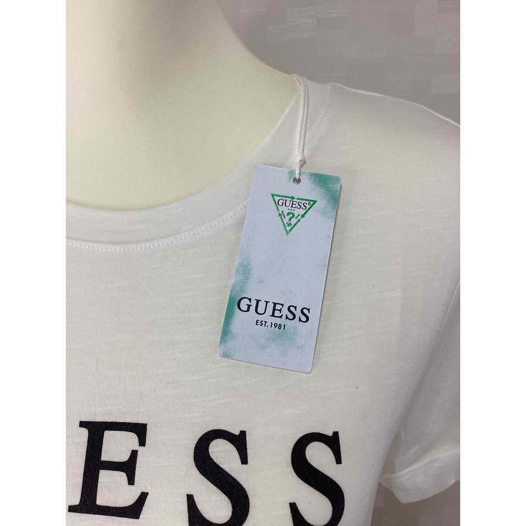 GUESS(ゲス)の★新品未使用タグ付き★　定価4290円　GUESS   ゲス　Tシャツ レディースのトップス(Tシャツ(半袖/袖なし))の商品写真