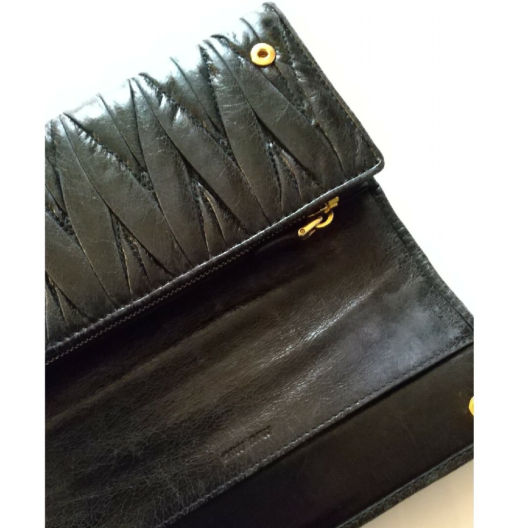 miumiu(ミュウミュウ)のmiumiu ミュウミュウ 長財布 マテラッセ レディースのファッション小物(財布)の商品写真