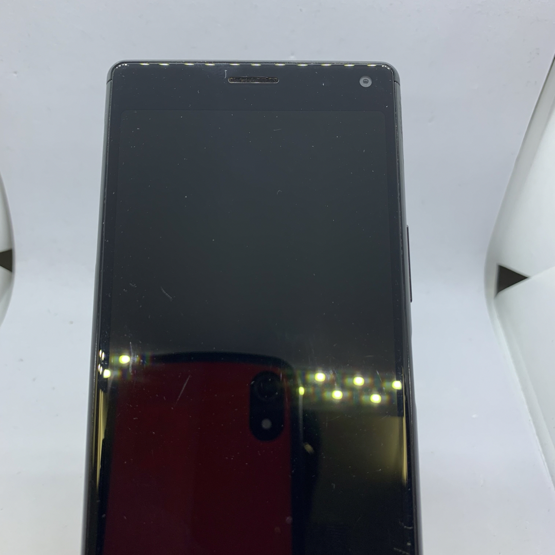 【中古品】Xperia 8 au   SOV42 ブラック  スマホ/家電/カメラのスマートフォン/携帯電話(スマートフォン本体)の商品写真