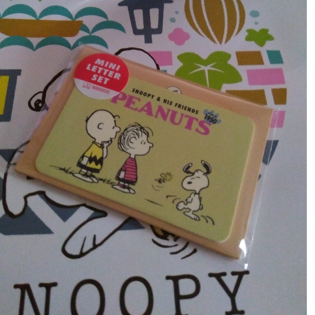 SNOOPY(スヌーピー)のスヌーピーミニレタセ エンタメ/ホビーのおもちゃ/ぬいぐるみ(キャラクターグッズ)の商品写真