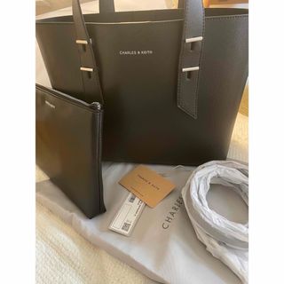 チャールズアンドキース(Charles and Keith)の新品 チャールズアンドキース　ダブルハンドル ホーボーバッグ Black(ハンドバッグ)