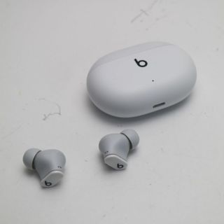 ビーツバイドクタードレ(Beats by Dr Dre)の新品同様 Beats Studio Buds ホワイト  M333(ヘッドフォン/イヤフォン)