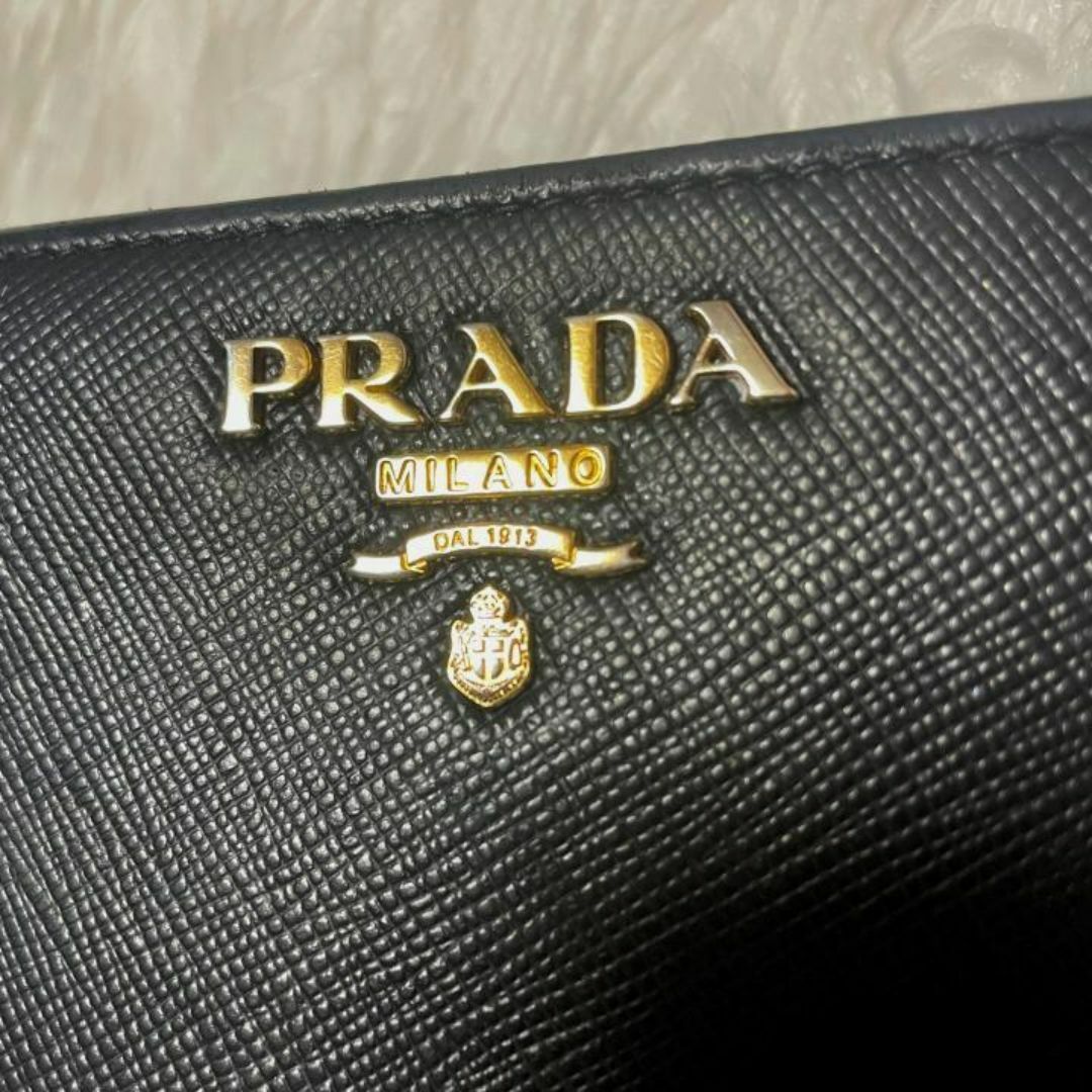PRADA(プラダ)の【美品・箱付き】PRADA プラダ 二つ折り財布 バイカラー ピンク 黒 レディースのファッション小物(財布)の商品写真