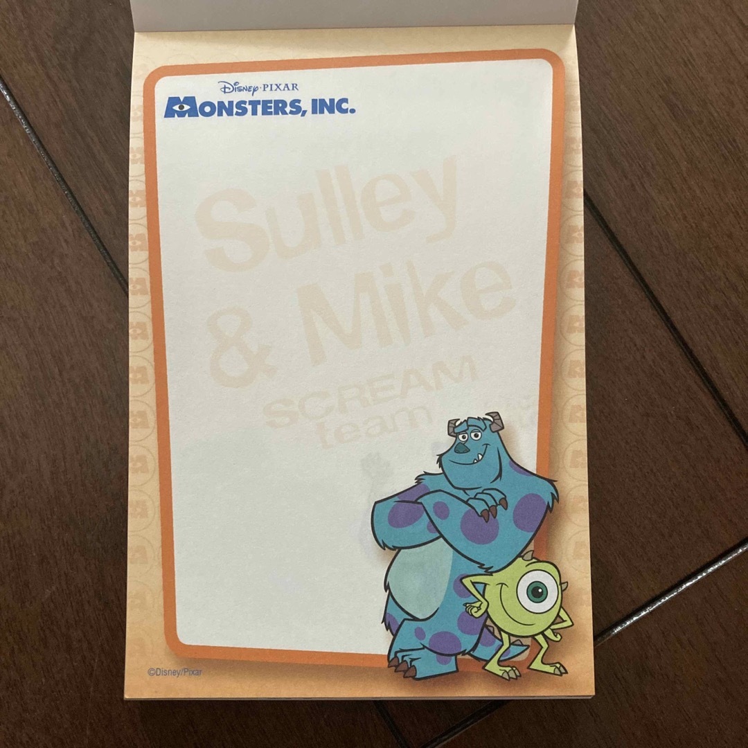 Disney(ディズニー)のモンスターズインク　メモ帳 エンタメ/ホビーのおもちゃ/ぬいぐるみ(キャラクターグッズ)の商品写真