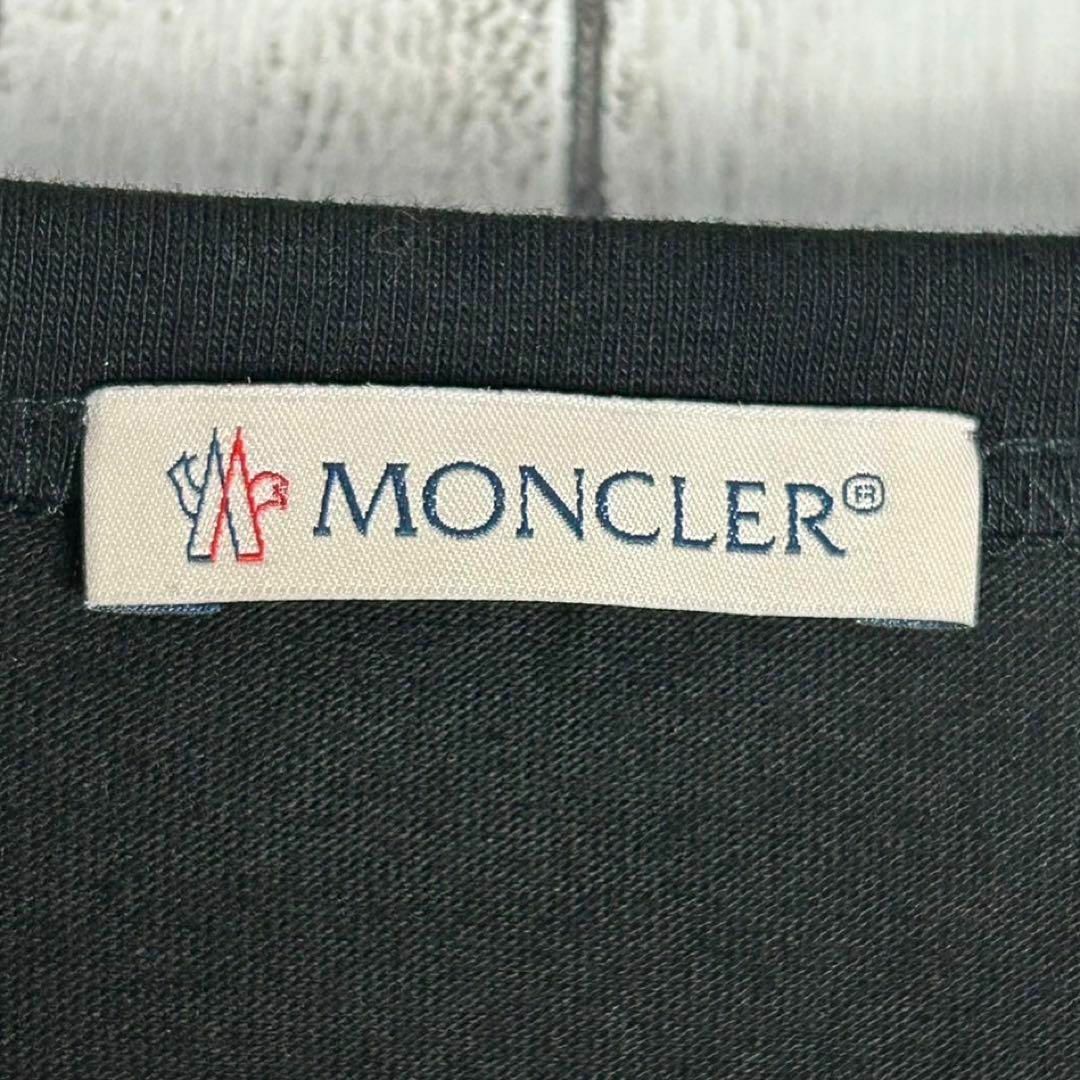 MONCLER(モンクレール)の【人気Lサイズ】モンクレール☆ビッグ刺繍ロゴ入りTシャツ 定番ブラック 美品 レディースのトップス(Tシャツ(半袖/袖なし))の商品写真