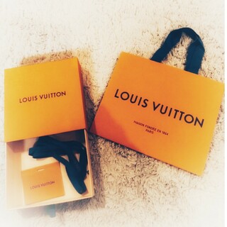 ルイヴィトン(LOUIS VUITTON)のルイヴィトンの箱とショッパー(ショップ袋)