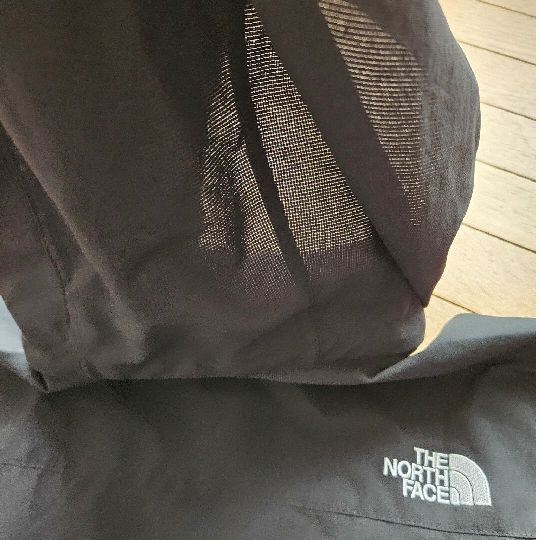 THE NORTH FACE(ザノースフェイス)のノースフェイス黒ジャンパー150 キッズ/ベビー/マタニティのキッズ服男の子用(90cm~)(ジャケット/上着)の商品写真