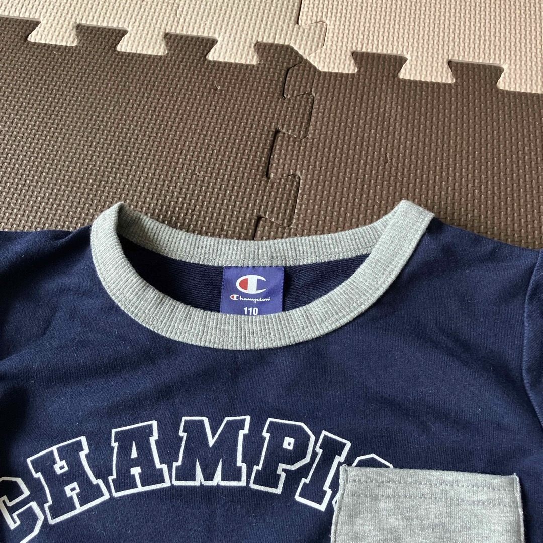 championトレーナー　110 キッズ/ベビー/マタニティのキッズ服男の子用(90cm~)(Tシャツ/カットソー)の商品写真