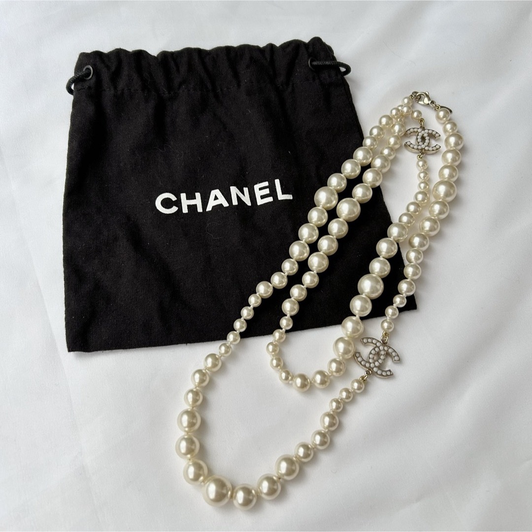 CHANEL(シャネル)のCHANEL シャネル ココマーク フェイクパールネックレス A11V レディースのアクセサリー(ネックレス)の商品写真