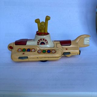 ’70 CORGI TOYS TheBeatles Yell Submarine(ミニカー)