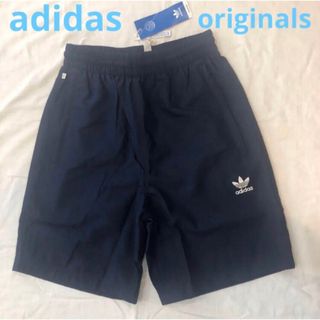 オリジナルス(Originals（adidas）)の新品未使用タグ付き　アディダスオリジナルス　ショートパンツ　ハーフパンツ　メンズ(ショートパンツ)