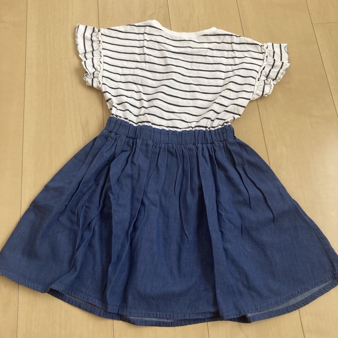 apres les cours(アプレレクール)のアプレレクール  フード付きフリルパーカー　グレー　110cm キッズ/ベビー/マタニティのキッズ服女の子用(90cm~)(ジャケット/上着)の商品写真