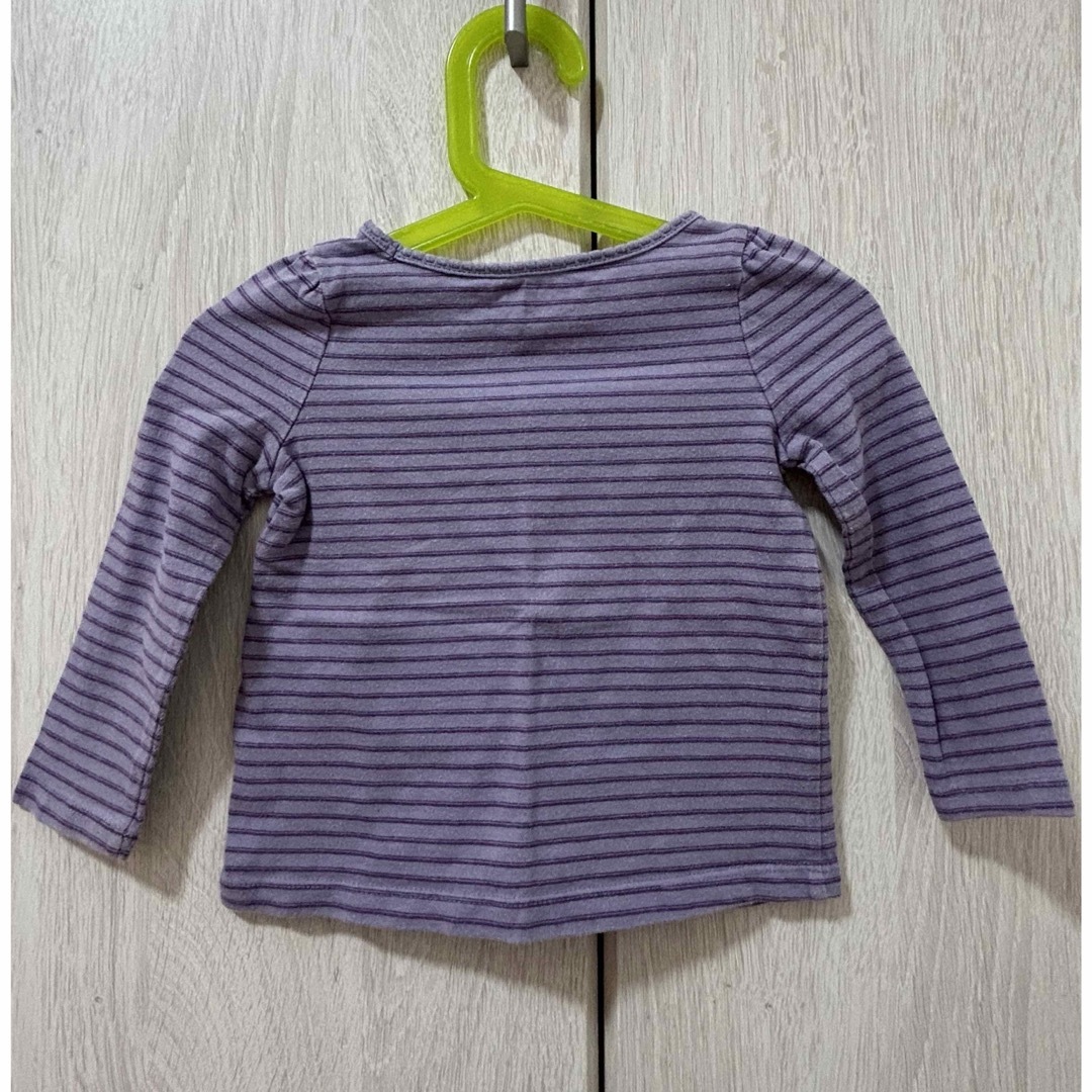 babyGAP(ベビーギャップ)のbaby gap ボーダーロンT 90 キッズ/ベビー/マタニティのキッズ服女の子用(90cm~)(Tシャツ/カットソー)の商品写真