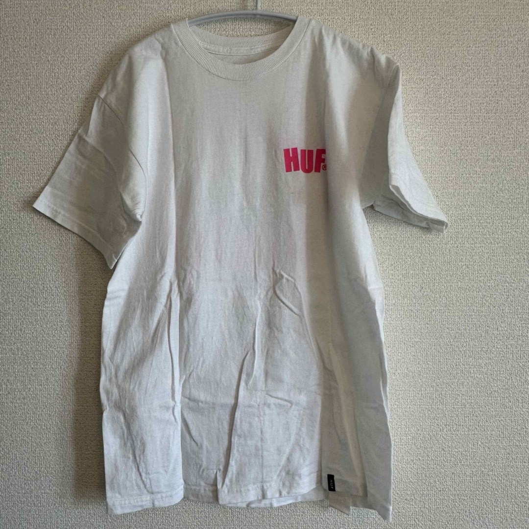 HUF(ハフ)のHUF ハフ　tシャツ　レディース メンズのトップス(Tシャツ/カットソー(半袖/袖なし))の商品写真