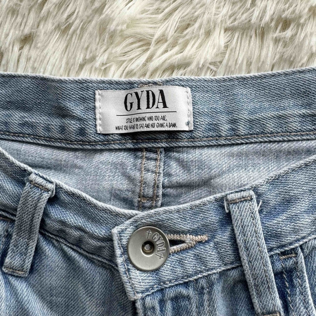 GYDA(ジェイダ)のGYDA  ジェイダ　サイドライン　サイドストライプ レディースのパンツ(デニム/ジーンズ)の商品写真