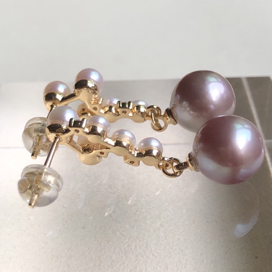 本真珠　エジソンパール&ベビーパール　ホワイトと紫　ピアス　 レディースのアクセサリー(ピアス)の商品写真