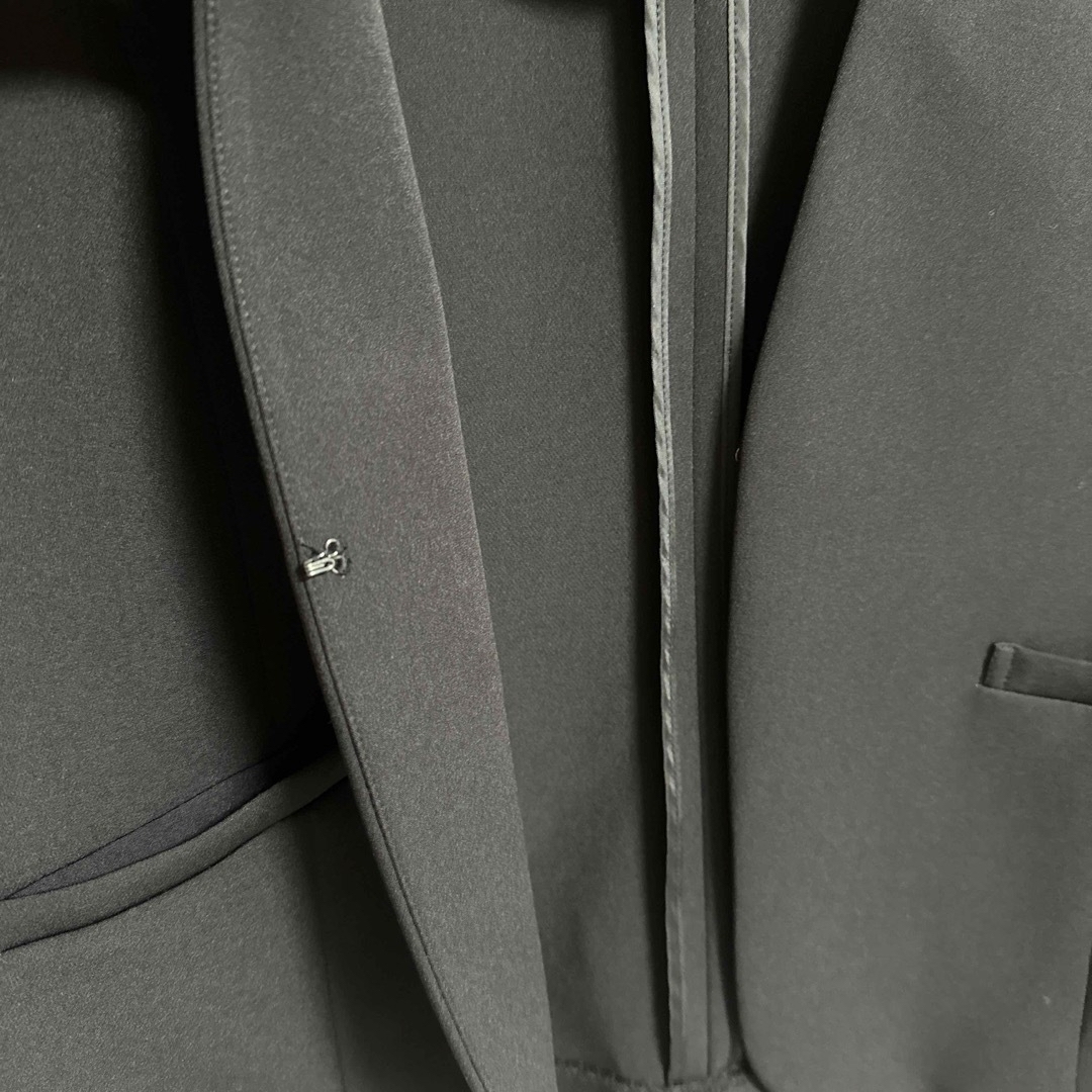しまむら(シマムラ)の【新品】しまむら　ノーカラージャケット　ブラック　４L レディースのジャケット/アウター(ノーカラージャケット)の商品写真