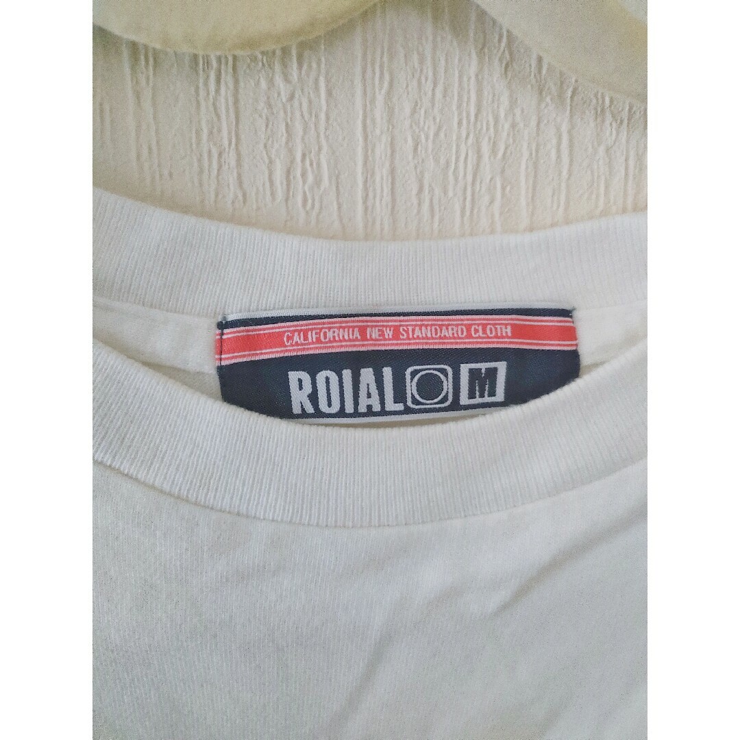 roial(ロイヤル)の【美品】ROIAL スパンコール　ロゴTシャツ　ホワイト メンズのトップス(Tシャツ/カットソー(半袖/袖なし))の商品写真