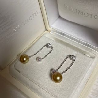 ミキモト(MIKIMOTO)の【超美品】MIKIMOTOミキモトアコヤ＋ゴールデンパールダイヤ付きピアス(ピアス)