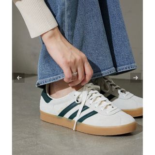 アディダス(adidas)のadidas  GAZELLE85  ガゼル　ホワイト　25㎝　新品未使用(スニーカー)