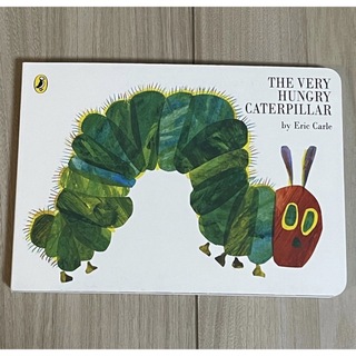 エリックカール(ERIC CARLE)の英語絵本　The very hungry caterpillar(洋書)