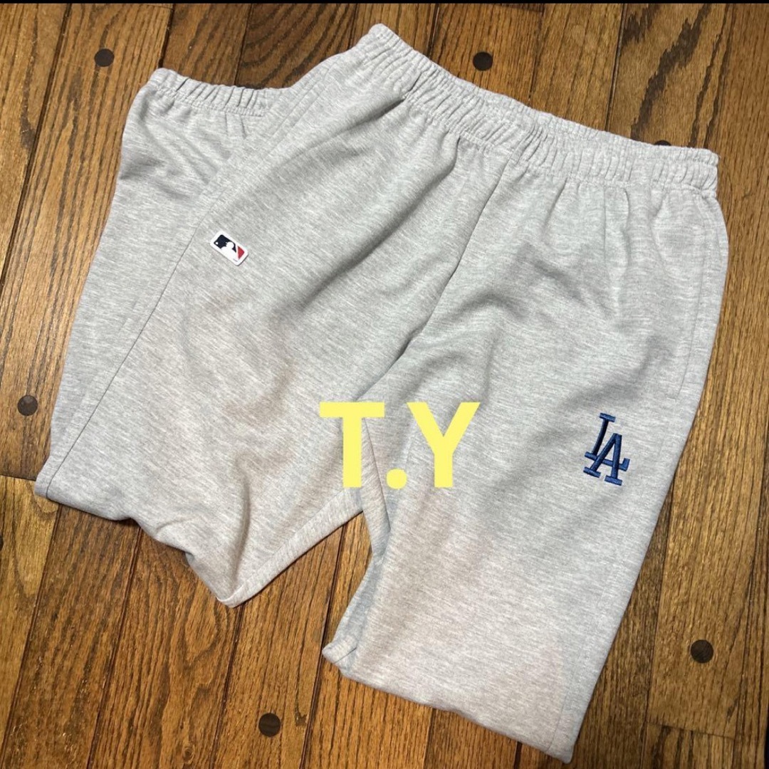 MLB(メジャーリーグベースボール)のMLB GENUINE Dodgers スウェットパンツ メンズのパンツ(その他)の商品写真