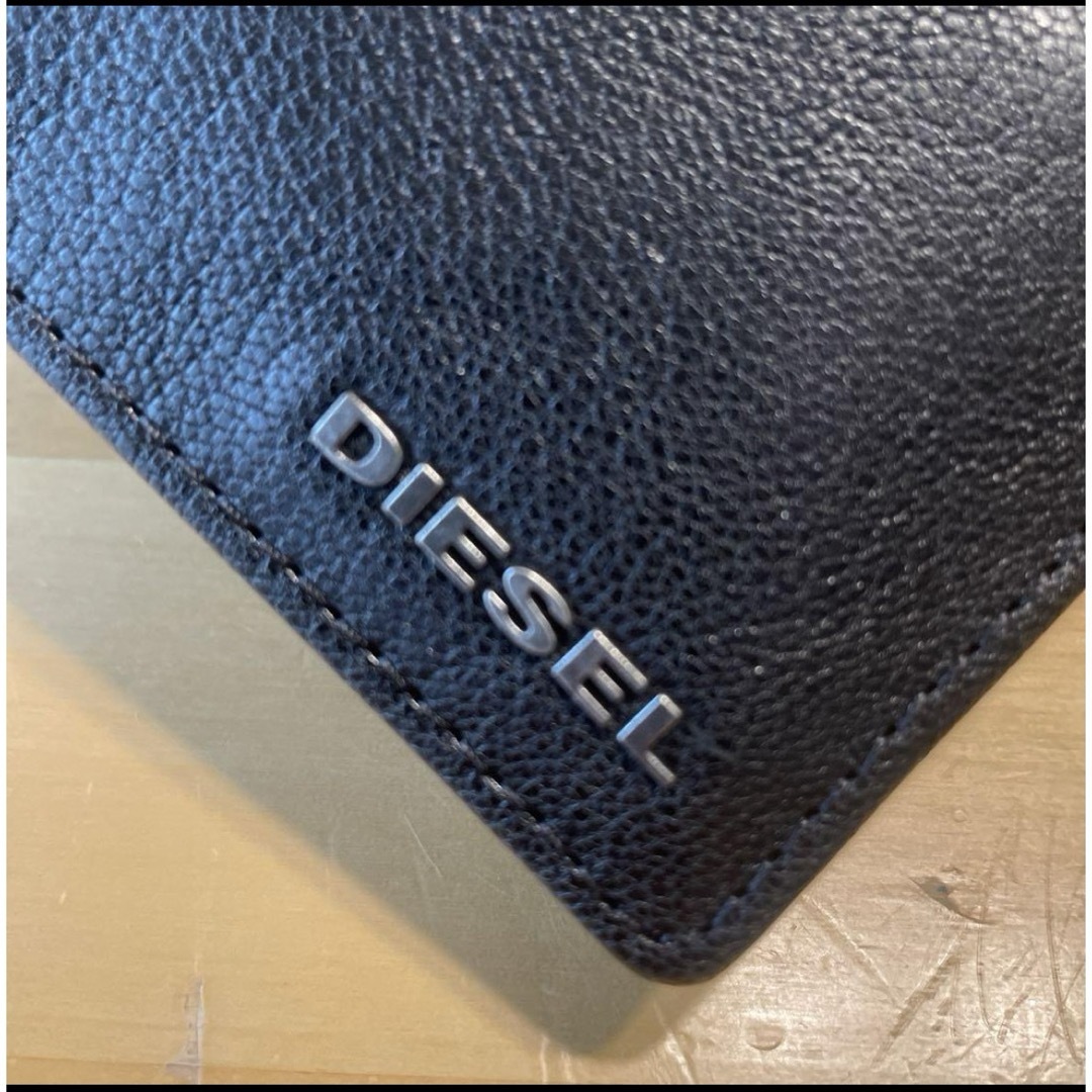 DIESEL - 新品定番✌️ディーゼル 折り財布 ブラック※アルマーニ好きに DIESEL - 新品定番✌️ディーゼル 折り財布 ブラック※アルマーニ好きに