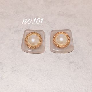 no.101 アクリルビーズ パール グレー ピアス、イヤリング(イヤリング)