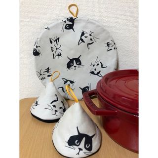 ストウブ(STAUB)のストウブ　ル・クルーゼ　24センチ鍋敷　三角鍋つかみ　セット　バーミキュラ　猫(収納/キッチン雑貨)