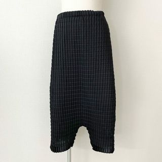 イッセイミヤケ(ISSEY MIYAKE)の9d9 《美品》 ISSEY MIYAKE me イッセイミヤケ ミー MI43FF301 ストレッチプリーツ サルエルパンツ スカートパンツ フリーサイズ ブラック レディース(サルエルパンツ)