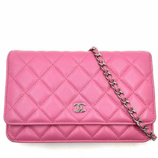 CHANEL シャネル チェーンウォレット マトラッセ ショルダーバッグ 肩掛け 斜め掛け ココマーク ココ 鞄 かばん ラムスキン    ピンク シルバー金具 レディース 美品【中古品】