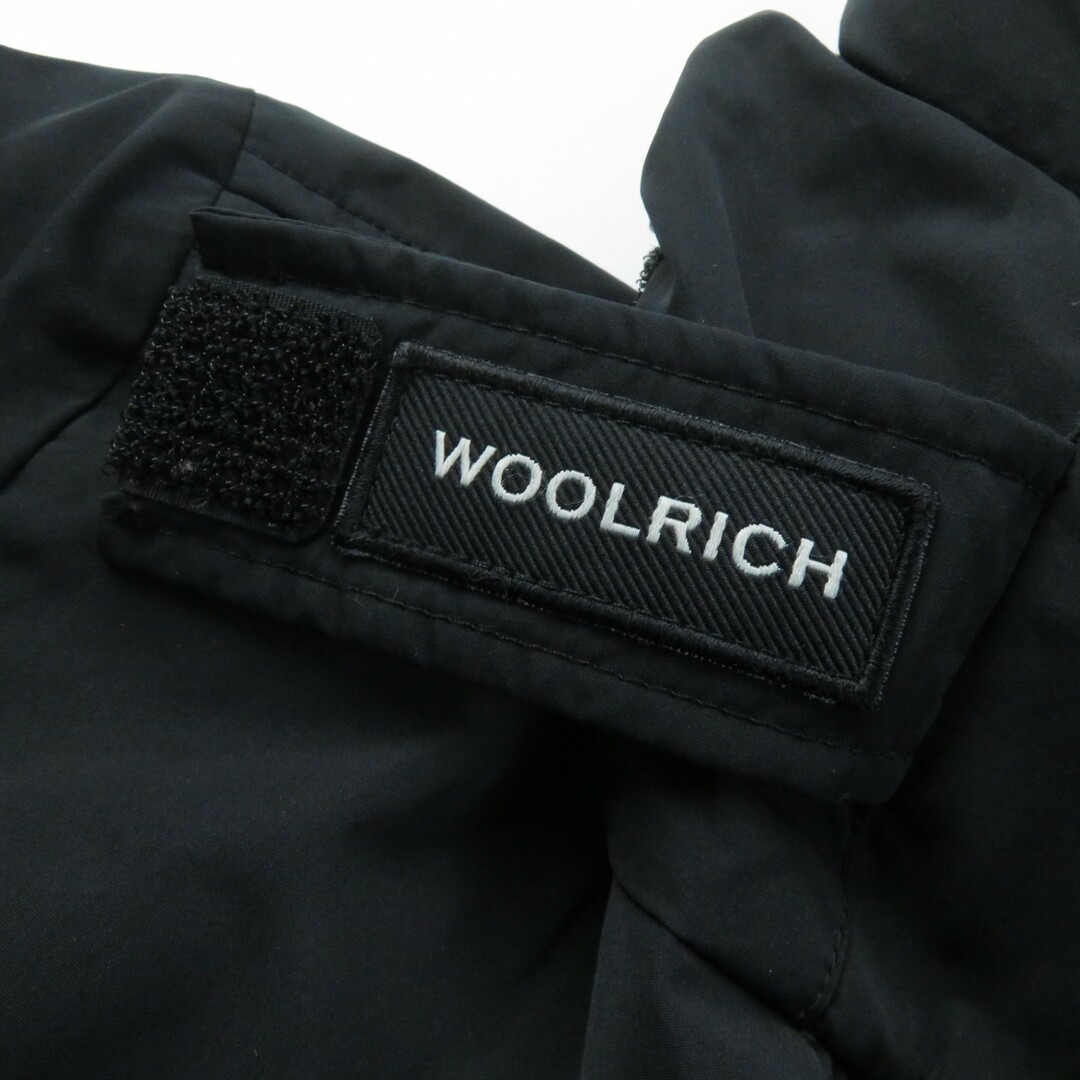 WOOLRICH(ウールリッチ)の美品★WOOLRICH ウールリッチ フード・ラクーンファー・ロゴパッチ付 比翼仕立て ダウンジャケット ブラック 黒 S 正規品 レディース レディースのジャケット/アウター(ダウンジャケット)の商品写真