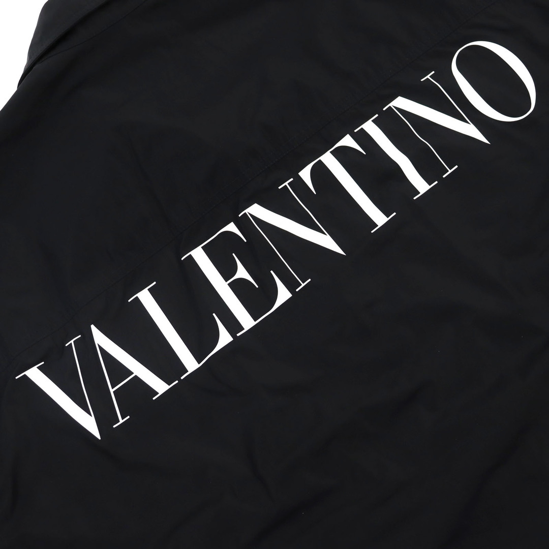 VALENTINO(ヴァレンティノ)の美品○VALENTINO ヴァレンティノ VV0CIH367BR バックロゴ マクラメポケット レース使い ホリゾンタルカラー シャツジャケット ブラック M イタリア製 正規品 メンズ メンズのジャケット/アウター(その他)の商品写真