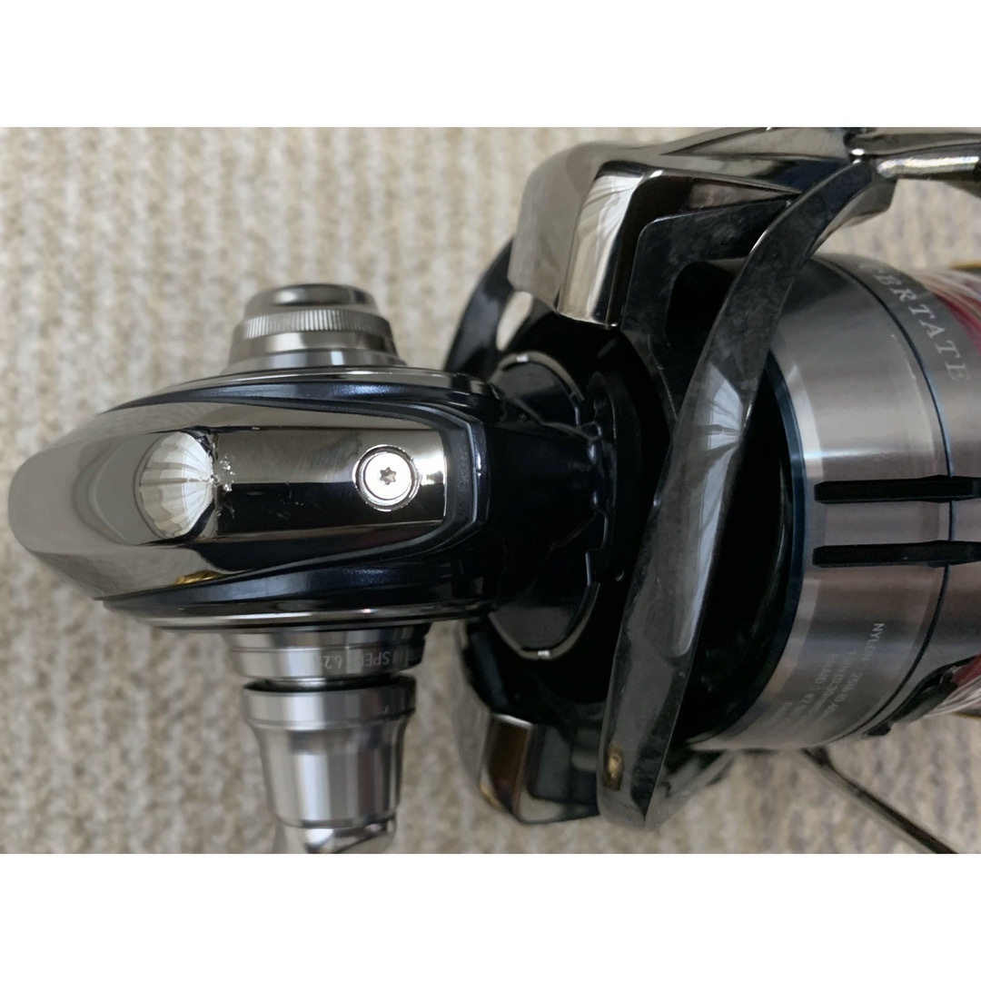 DAIWA(ダイワ)の19セルテートLT5000D-CXH、slp WorksアルミラウンドノブM スポーツ/アウトドアのフィッシング(リール)の商品写真