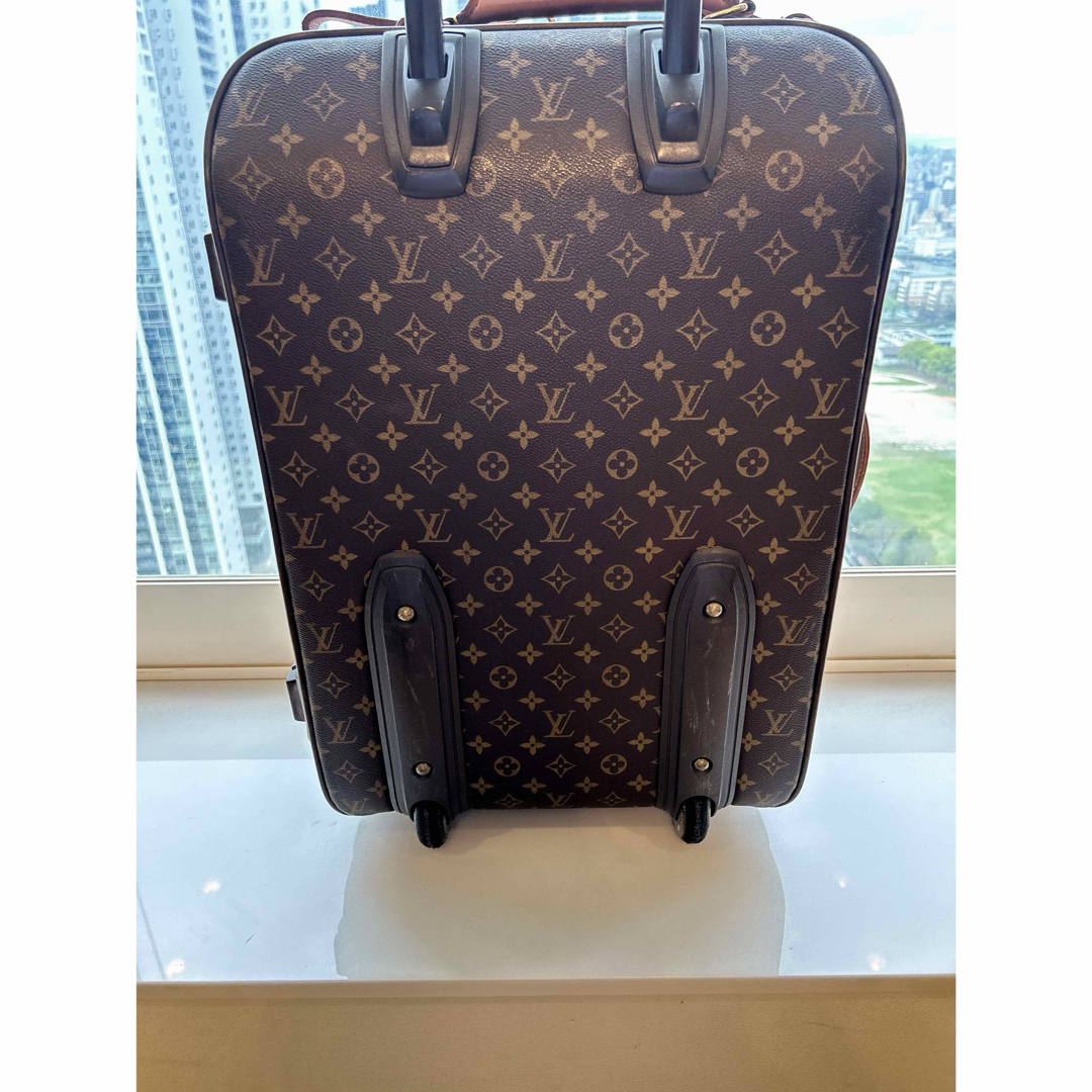 LOUIS VUITTON(ルイヴィトン)のルイヴィトン   スーツケース　 レディースのバッグ(スーツケース/キャリーバッグ)の商品写真