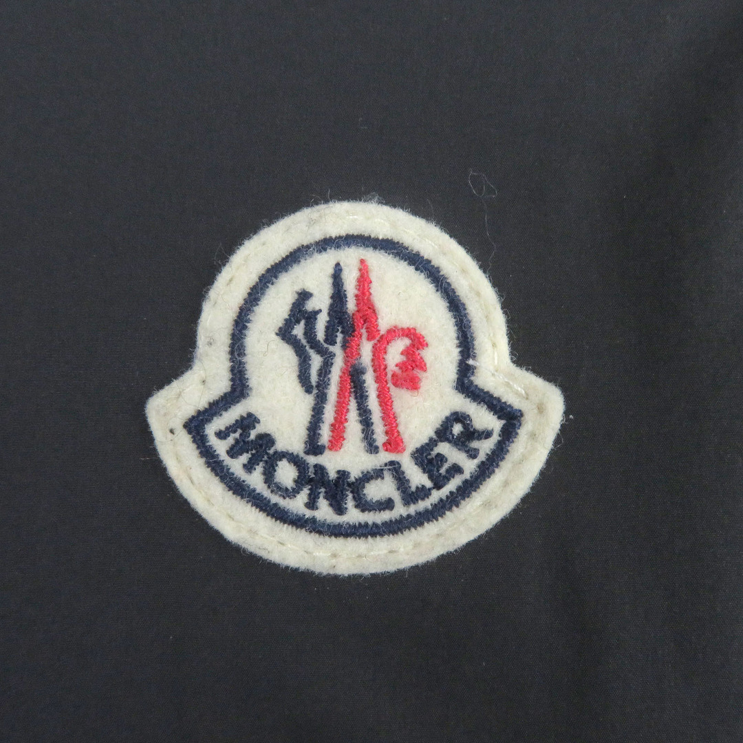 MONCLER(モンクレール)の美品□MONCLER モンクレール 21-22AW IDIL アームロゴプリント WZIP フーデッド ダウンジャケット ブラック 3 ブルガリア製 正規品 メンズ メンズのジャケット/アウター(ダウンジャケット)の商品写真