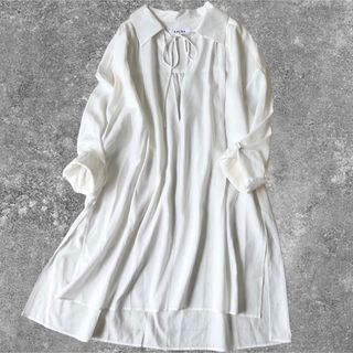 美品 SACRA 定価3万 近年モデル ボウタイ チュニック ロングシャツ 白