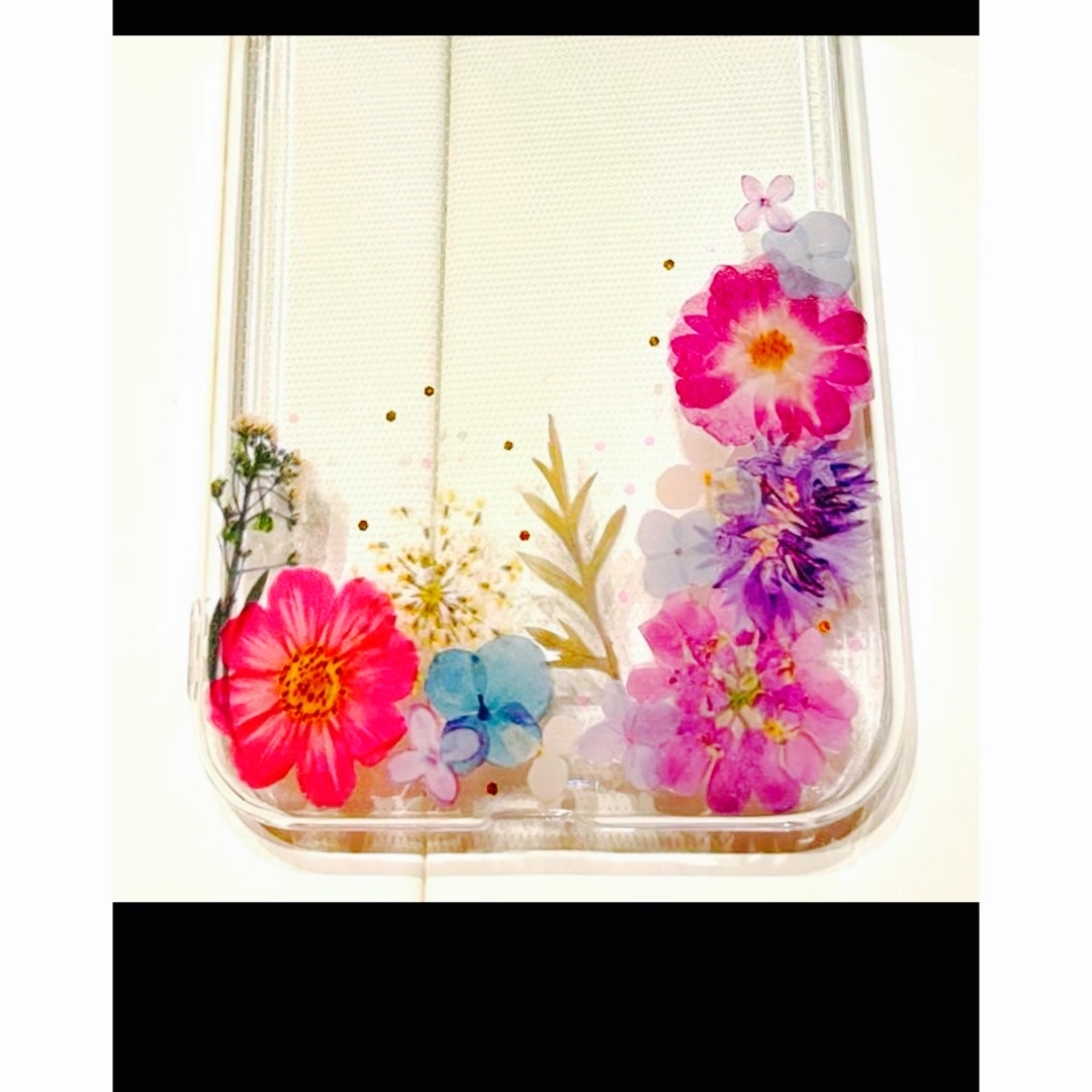 ハンドメイド　パーツ　iPhoneケース　押し花 ハンドメイドのスマホケース/アクセサリー(スマホケース)の商品写真