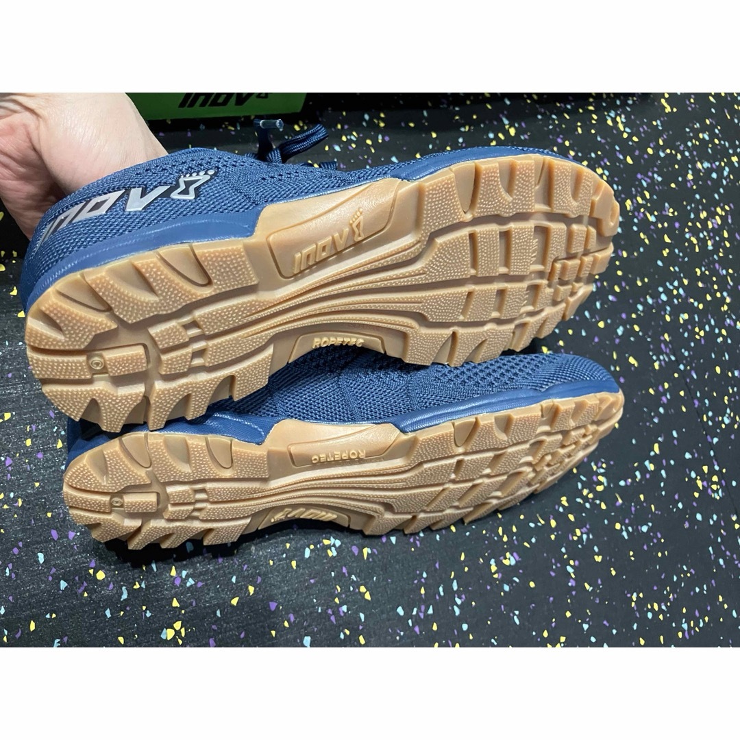 INOV-8(イノヴェイト)の新品　イノヴェイト　inov8  F-LITE245 NAVY×GUM 26cm スポーツ/アウトドアのランニング(シューズ)の商品写真