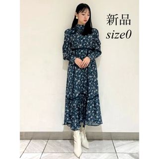 リリーブラウン(Lily Brown)の【正規品】リリーブラウン　花柄ラインワンピース　NVY ネイビー　青　size0(ロングワンピース/マキシワンピース)