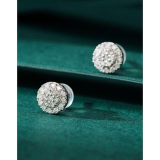 天然ダイヤモンドピアス0.6ct　k18 サークルビジューピアス(ピアス)