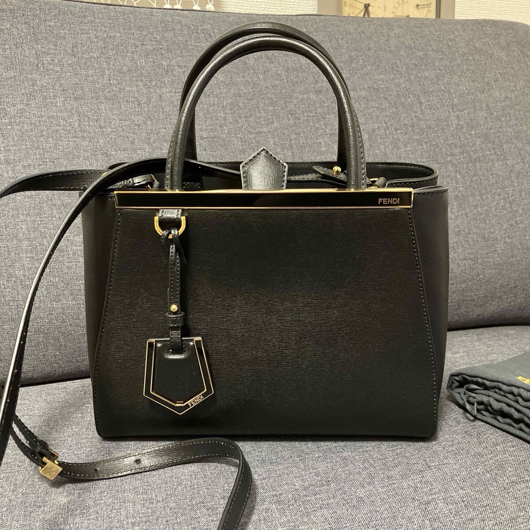 FENDI(フェンディ)のFENDIフェンディ  プチトゥージュール レディースのバッグ(ハンドバッグ)の商品写真