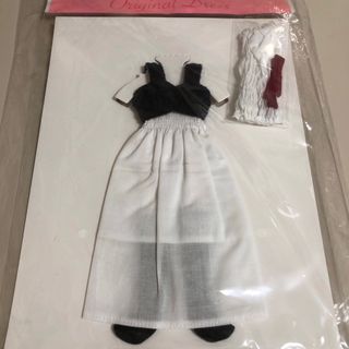 新品未開封　リカちゃんキャッスル　おとぎ話シリーズ　白雪姫ワンピースニットキャミ(フィギュア)