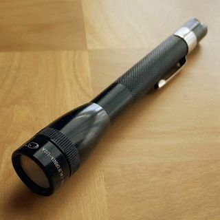 ✨MINI MAGLITE AAA（電球タイプ）(ライト/ランタン)