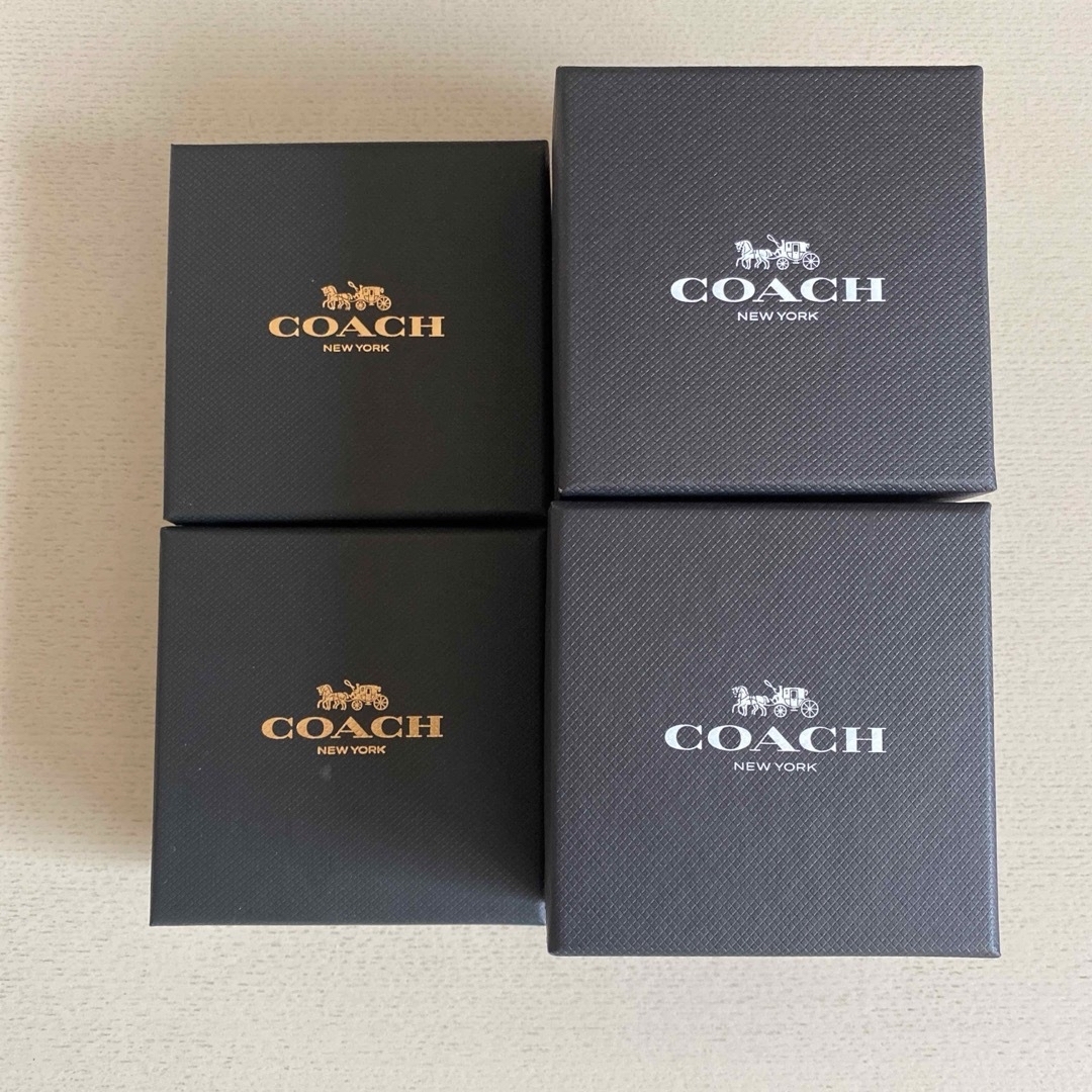 COACH(コーチ)のcoach コーチ　空箱　付属品　付属ケース　腕時計 レディースのファッション小物(その他)の商品写真