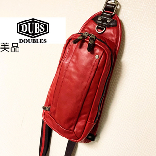 【美品】DOUBLES ダブルス メンズボディバッグ 赤 本革 レザーバッグ (ボディーバッグ)