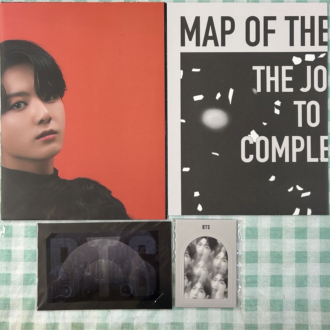 防弾少年団(BTS)(ボウダンショウネンダン)の中古『MOS ON:E CONCEPT PHOTOBOOK (ROUTE VER エンタメ/ホビーの本(アート/エンタメ)の商品写真