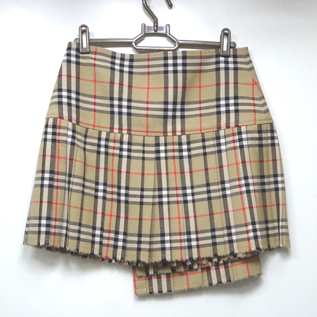 BURBERRY(バーバリー)のバーバリー スカート ノバチェック ラップミニスカート 8025832 ベージュ Ft1148271 超美品・中古 レディースのスカート(ひざ丈スカート)の商品写真