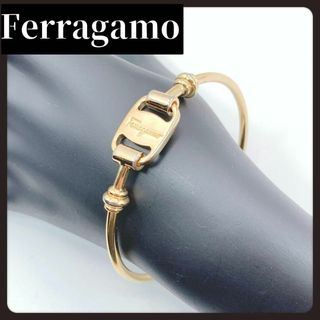 フェラガモ(Ferragamo)のFerragamo　フェラガモ　ゴールド　ブレスレット　ロゴ　ブランド(ブレスレット/バングル)