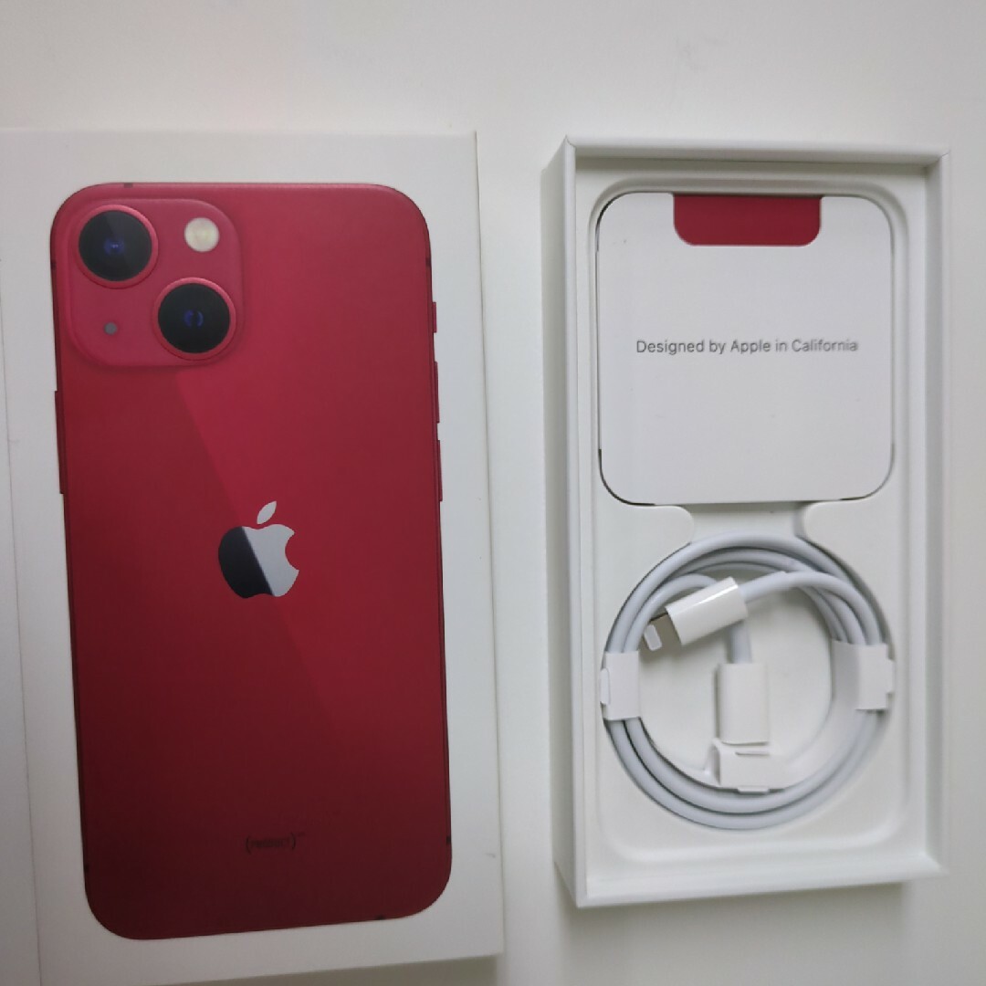 iPhone(アイフォーン)のiPhone13mini　(PRODUCT)RED　128GB スマホ/家電/カメラのスマートフォン/携帯電話(スマートフォン本体)の商品写真